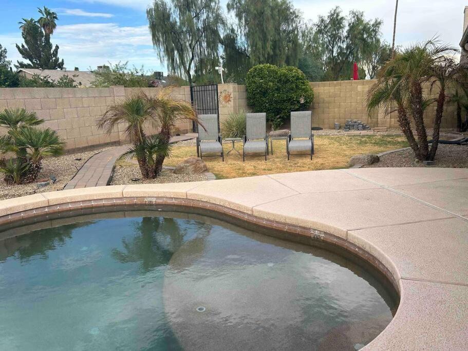 Spacious Cozy Home In Tempe Jacuzzi Pool King Bed! Exterior foto